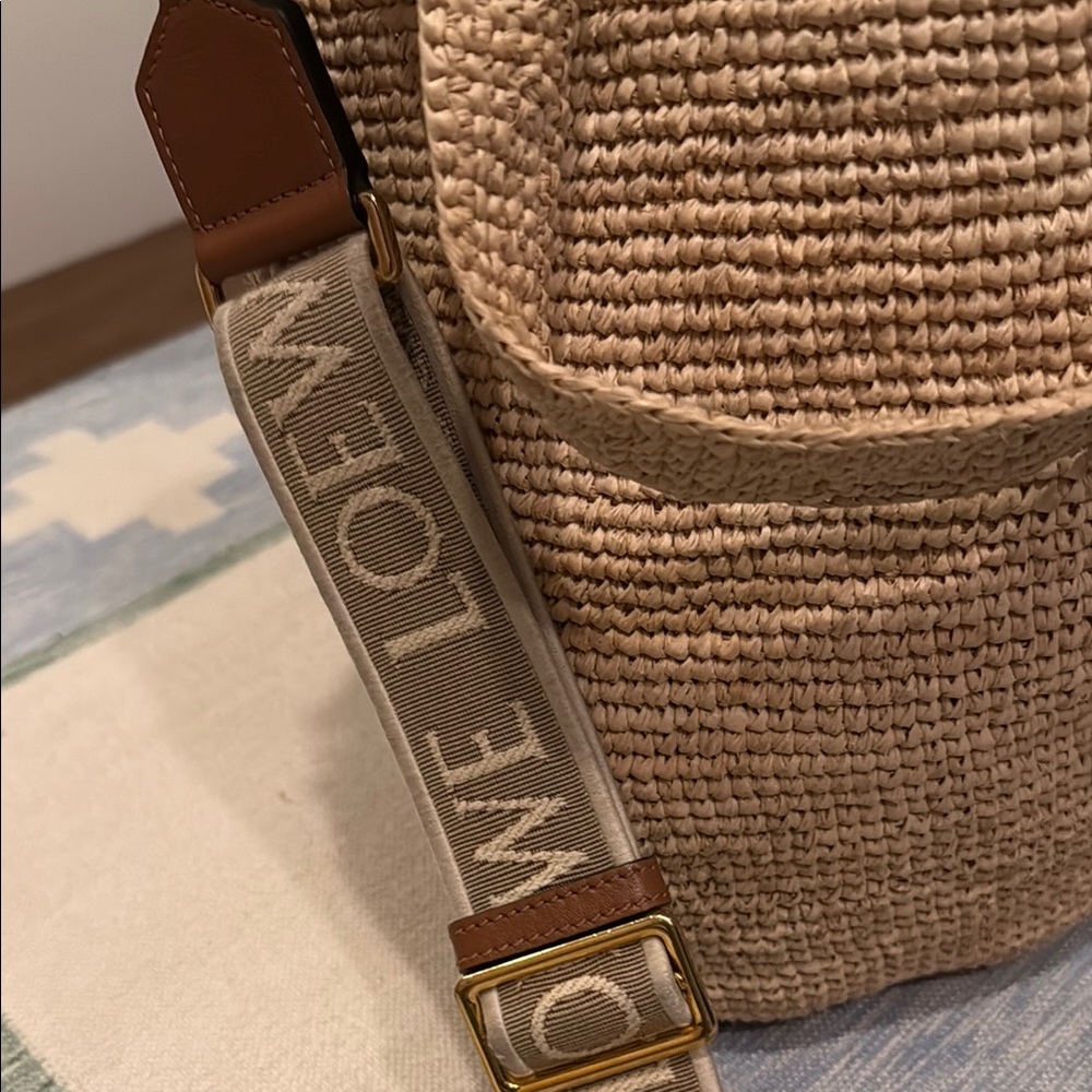 Loewe Slit Bag with removable strap - Picture 3 of 6